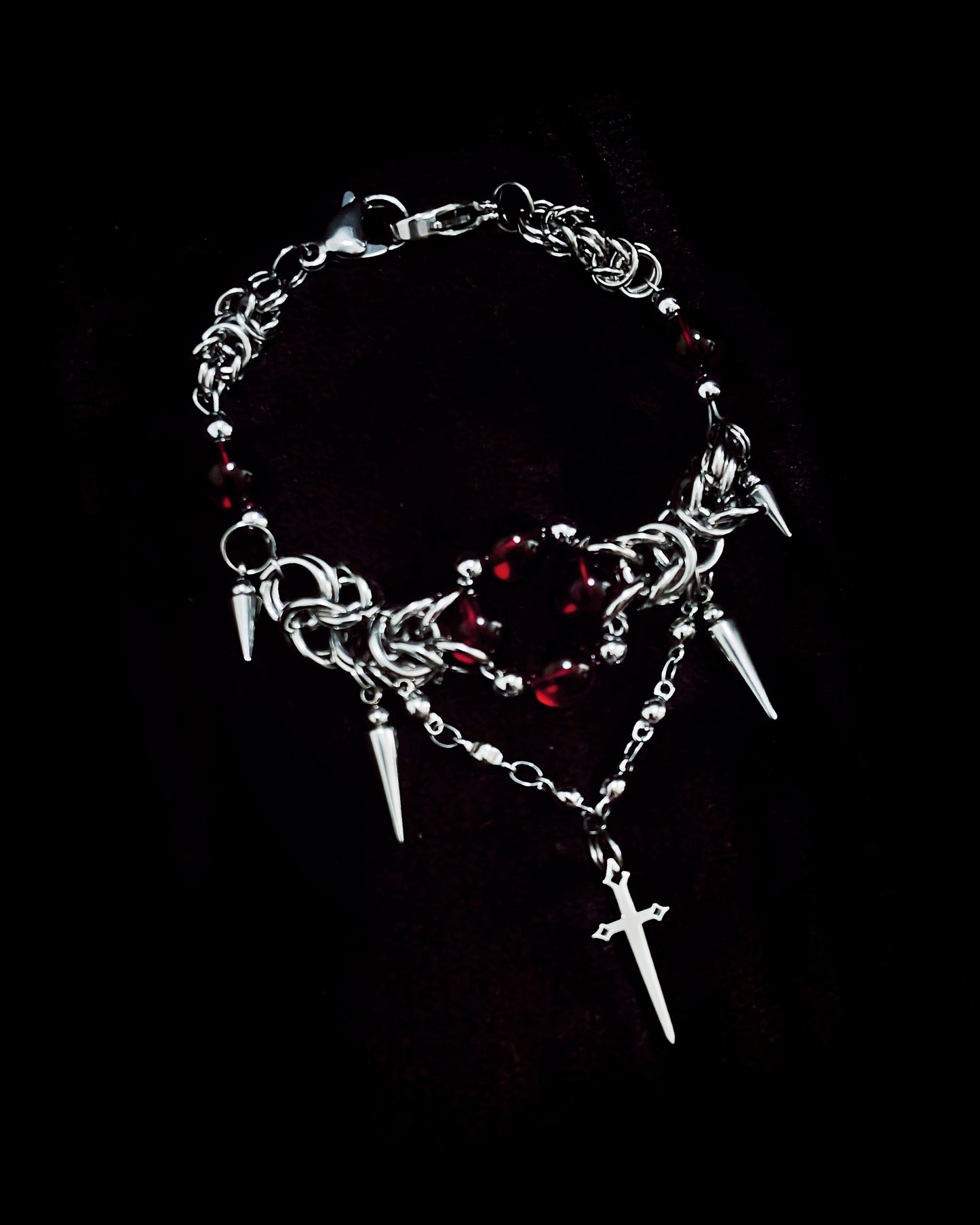 FANGED FANTASY (20 cm Bracelet)